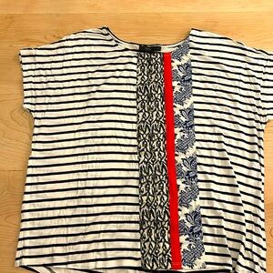 Women’s short sleeved embellished top
